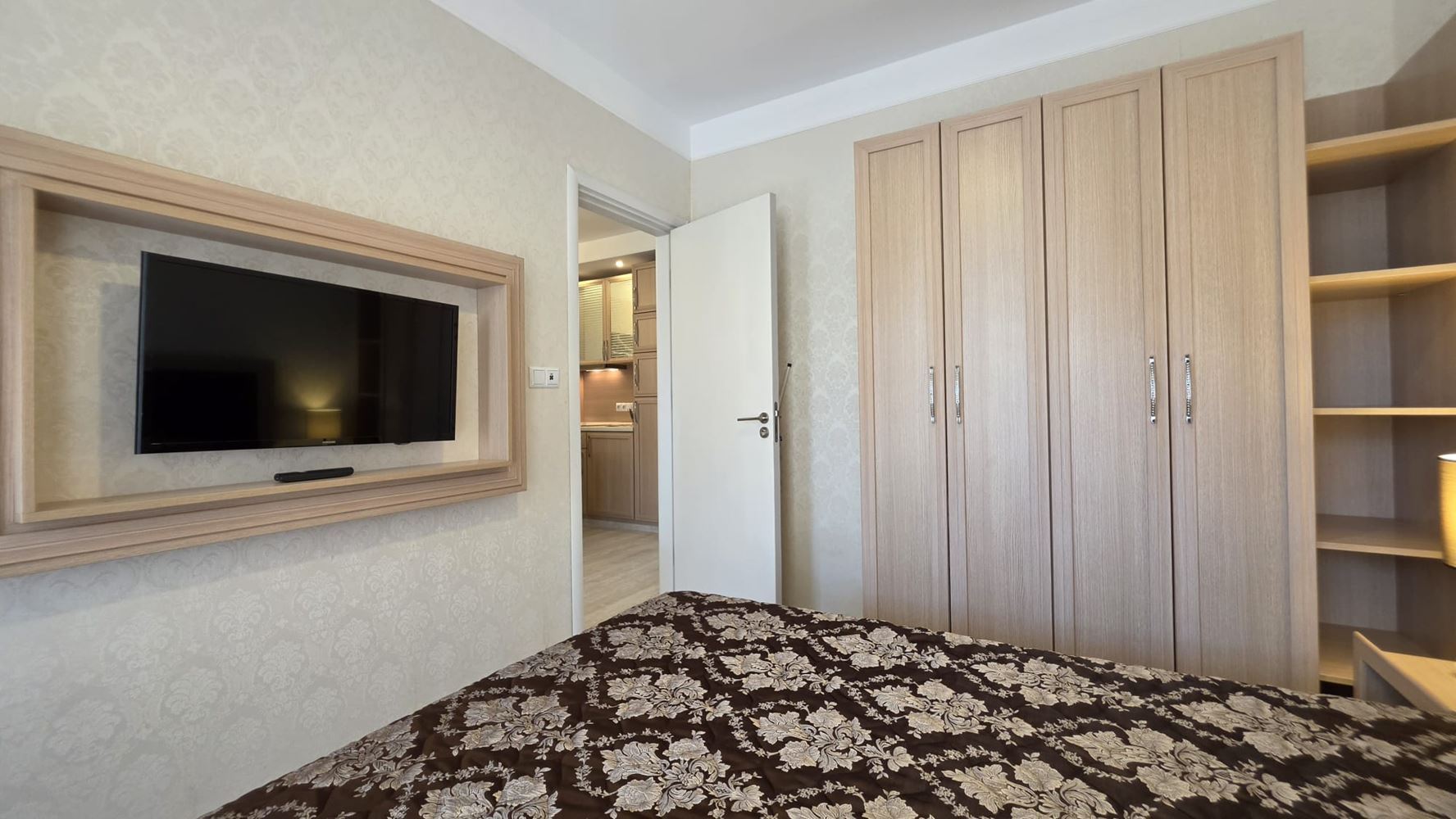 Two-room apartment in Sunny Beach in an impressive complex with a peaceful resort atmosphere