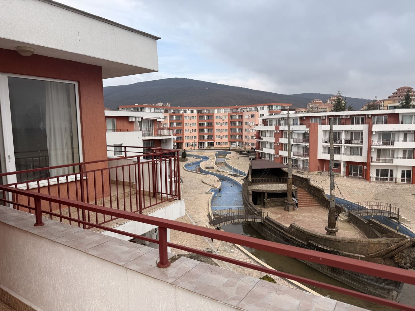 Two-room Apartment on the First Line with Direct Sea View – Sunny Beach