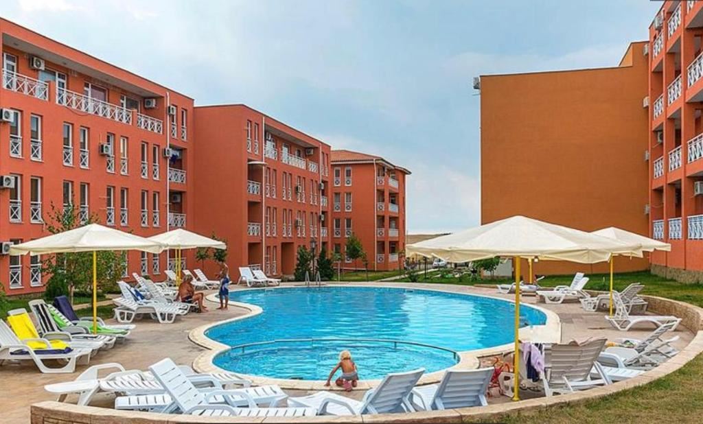 Cozy one-bedroom apartment in a modern complex near Sunny Beach – comfort, tranquility, and excellent amenities