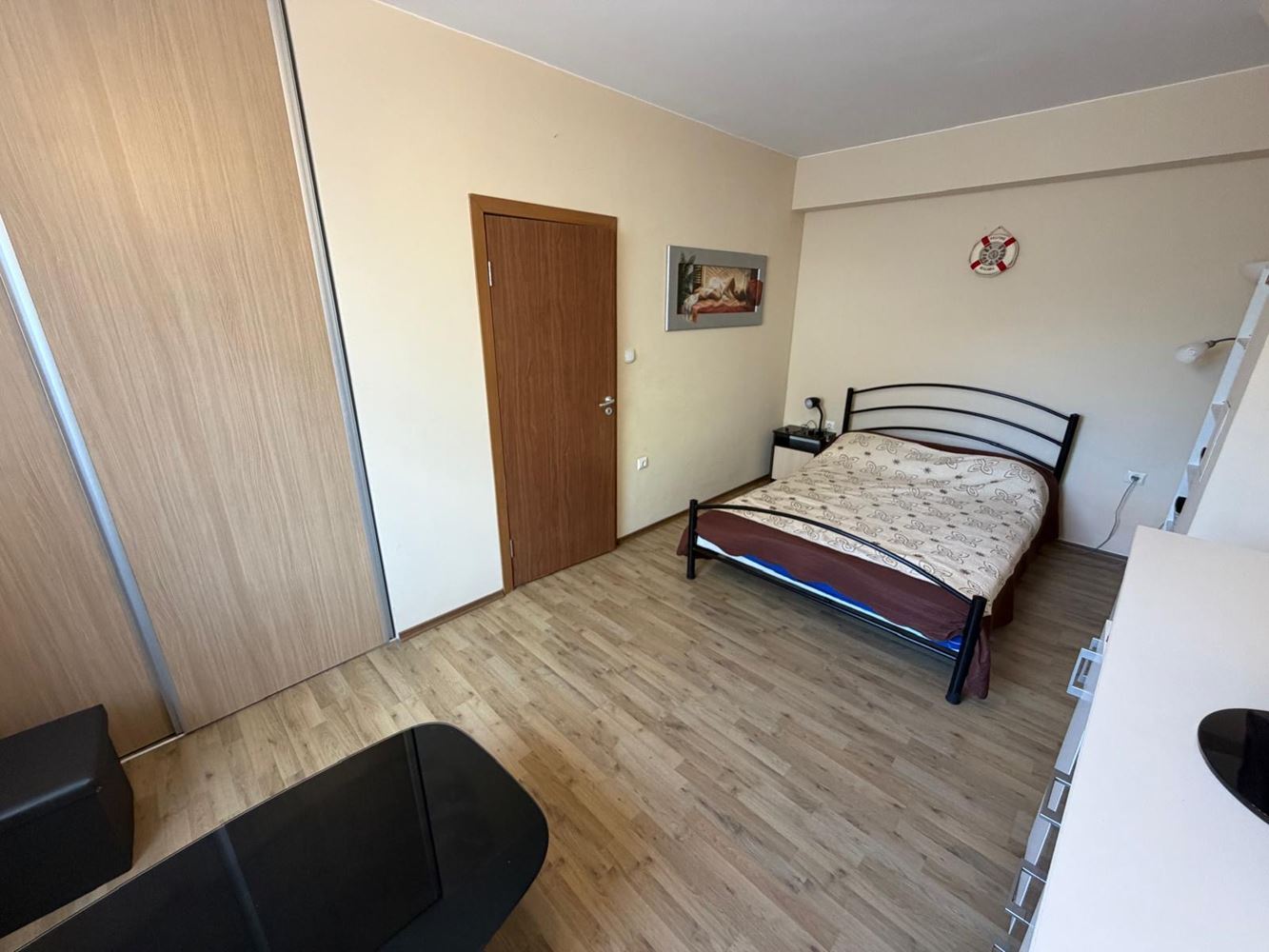 Cozy one-bedroom apartment in Sarafovo – private entrance, no maintenance fee, suitable for year-round living