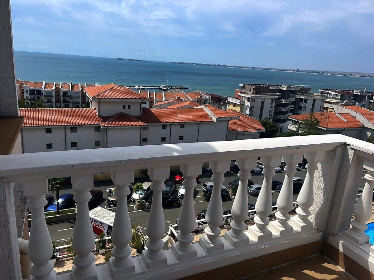 Spacious Four-Bedroom Apartment with a Unique Panoramic View of the Entire Bay in Sveti Vlas