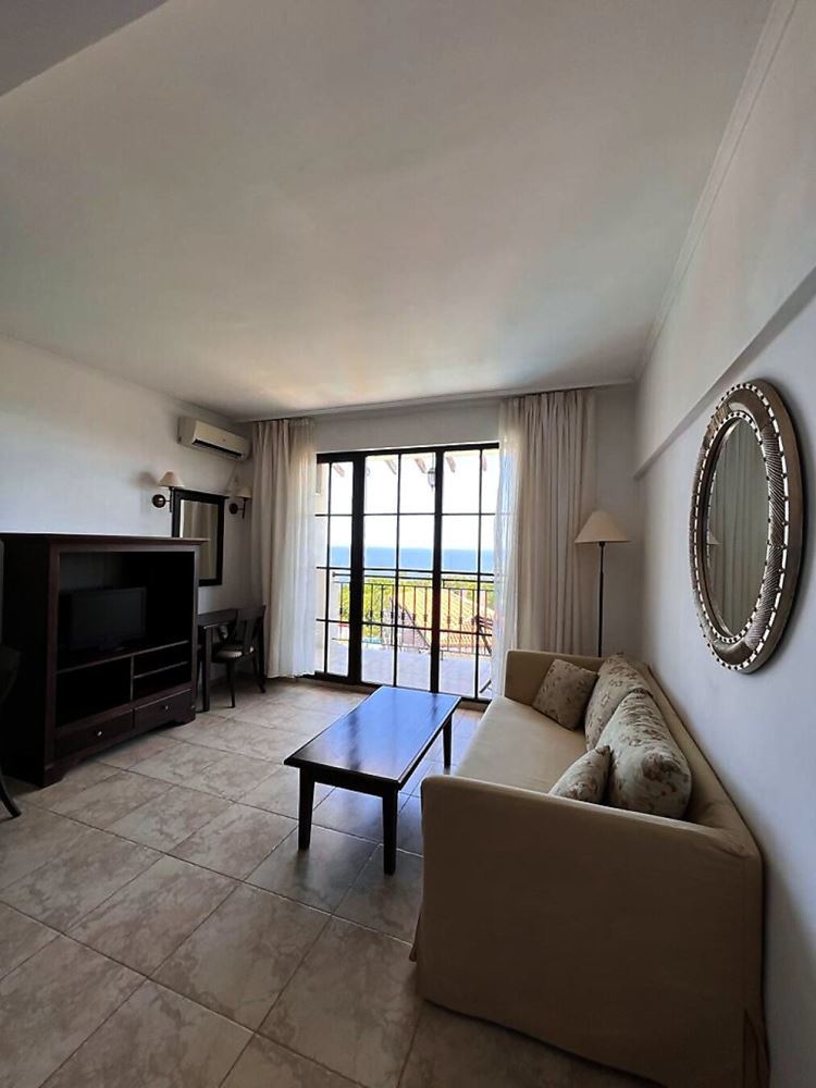 One-Bedroom Apartment with Beautiful Sea Views in a Seafront Complex in Obzor