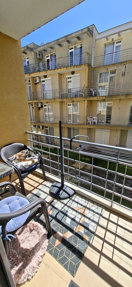 Spacious and bright one-bedroom apartment in a well-maintained complex near Sunny Beach