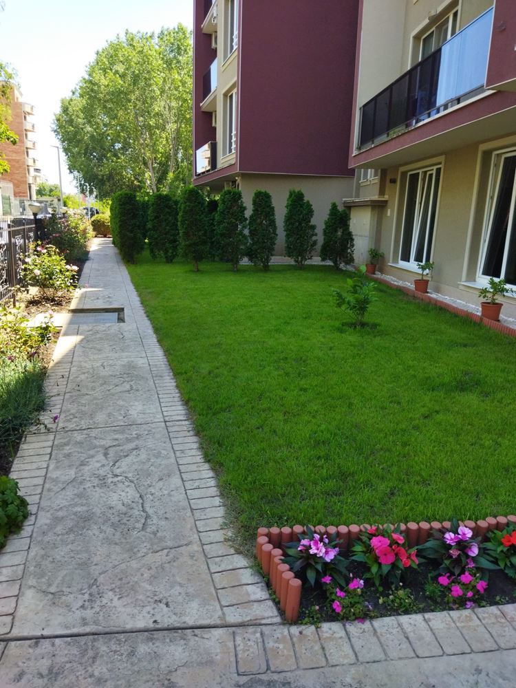 One-bedroom apartment with a private garden in Sunny Beach – your green oasis by the sea