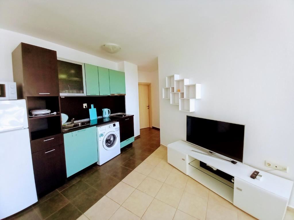 Spacious Two-Bedroom Apartment with Panoramic Sea Views in Sveti Vlas – Comfort, Tranquility, and an Excellent Location