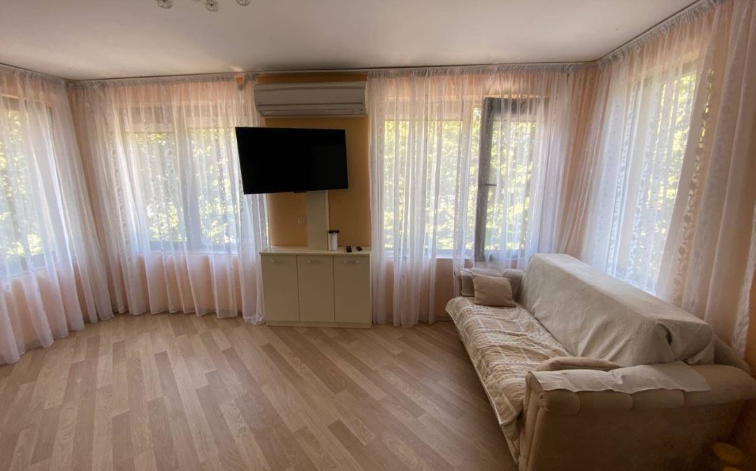 Two-bedroom apartment 50 meters from the beach in Ravda – modern building, comfort, and excellent location