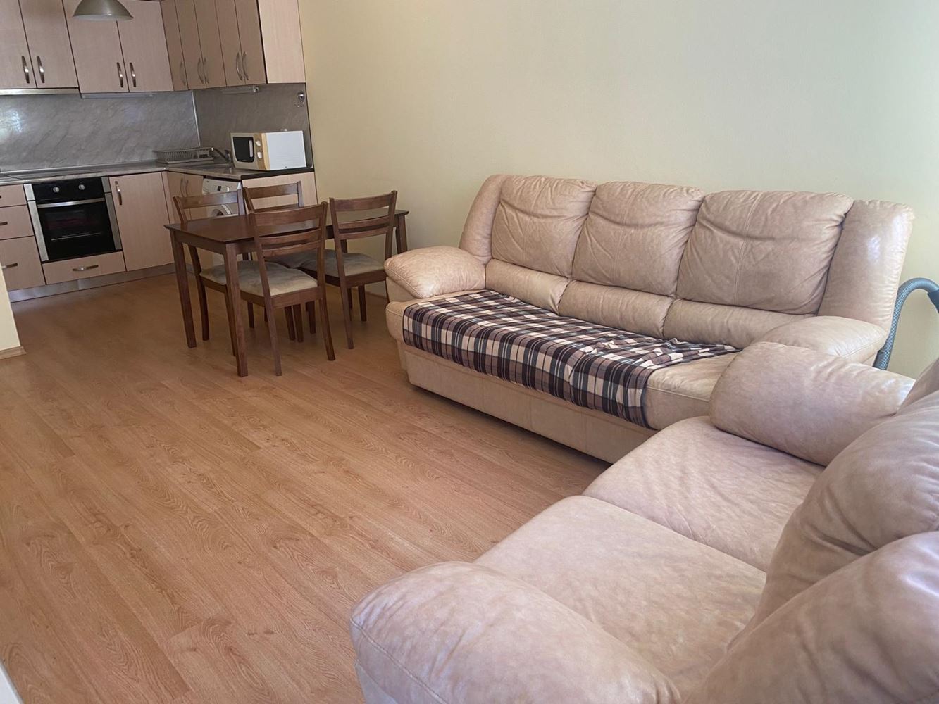 Furnished One-Bedroom Apartment 50 m from the Sea in Pomorie
