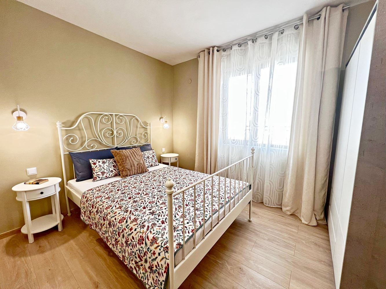 Stylish one-bedroom apartment with low maintenance fee in an excellent complex in Sunny Beach – ready to move in or for investment