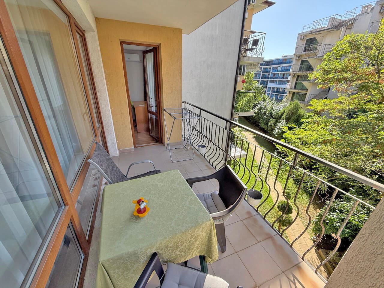 One-Bedroom Apartment with Quality Furnishings and a Swimming Pool in a Modern Complex in Sunny Beach