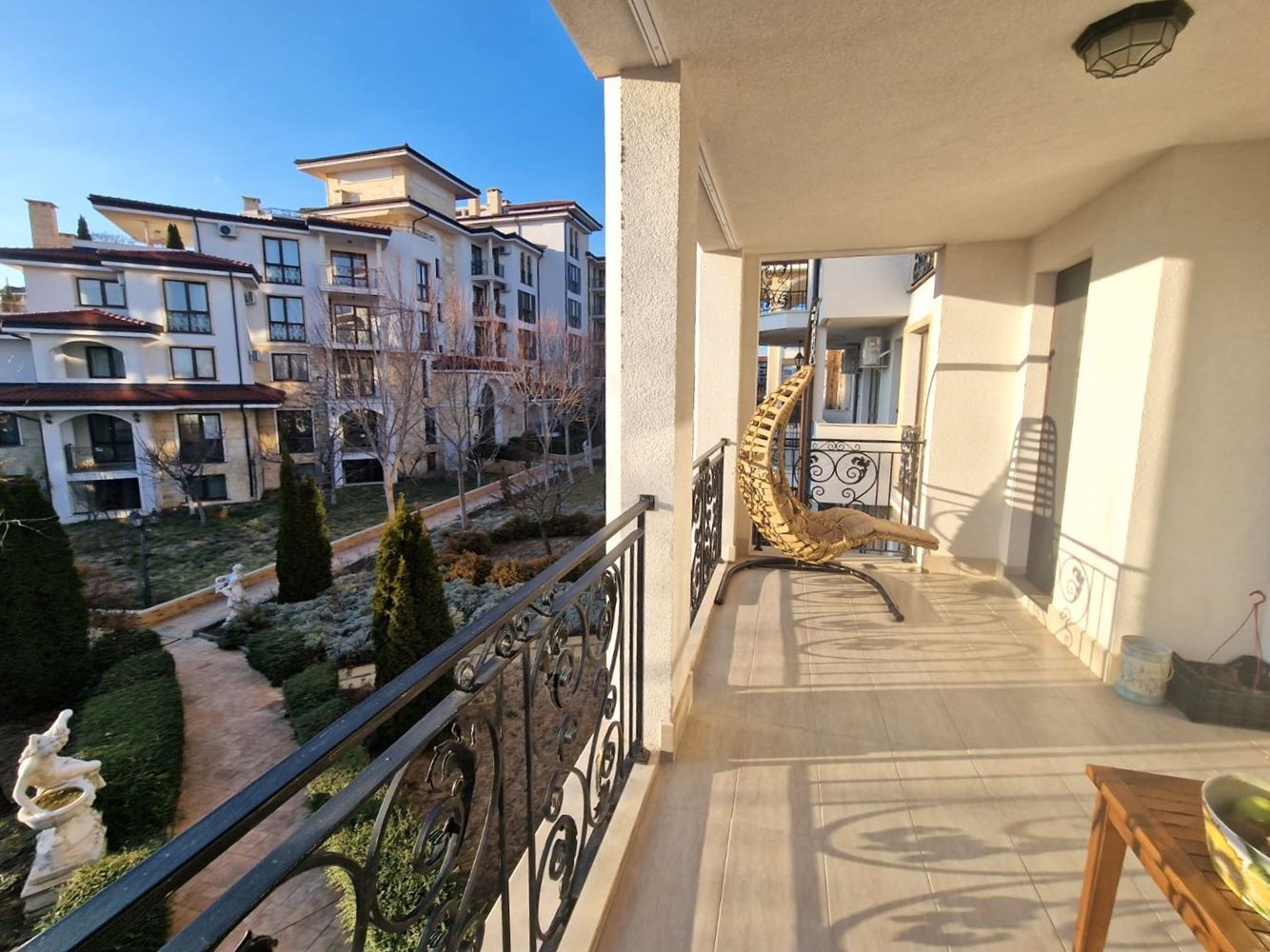 Exclusive apartment with three bedrooms – ultimate living standard and discreet luxury