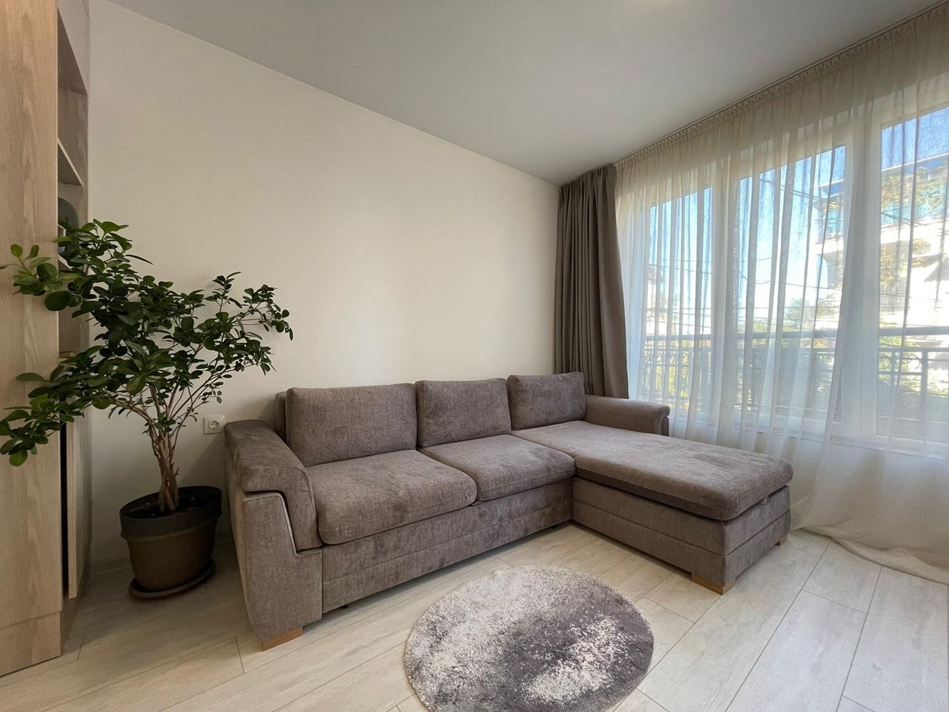 Furnished One-Bedroom Apartment without Maintenance Fee in Sarafovo