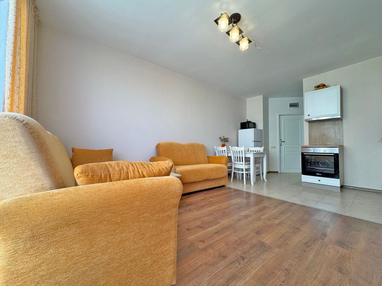 One-Bedroom Apartment with Pool View – Coziness, Greenery and Comfort in a Gated Complex