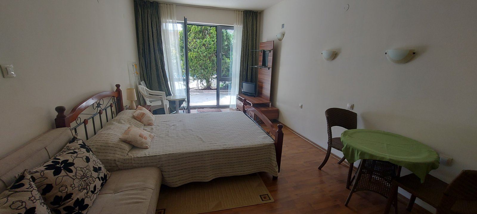 Studio with Direct Pool Access in Ravda – Comfort and a Seaside Atmosphere