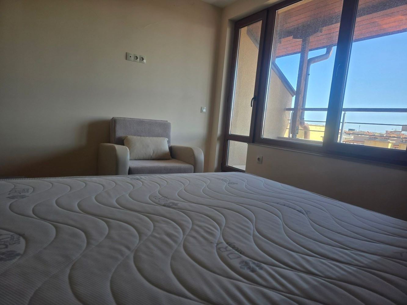 Spacious Two-Bedroom Apartment with Partial Sea View – Excellent Location Close to the City Center and the Beach