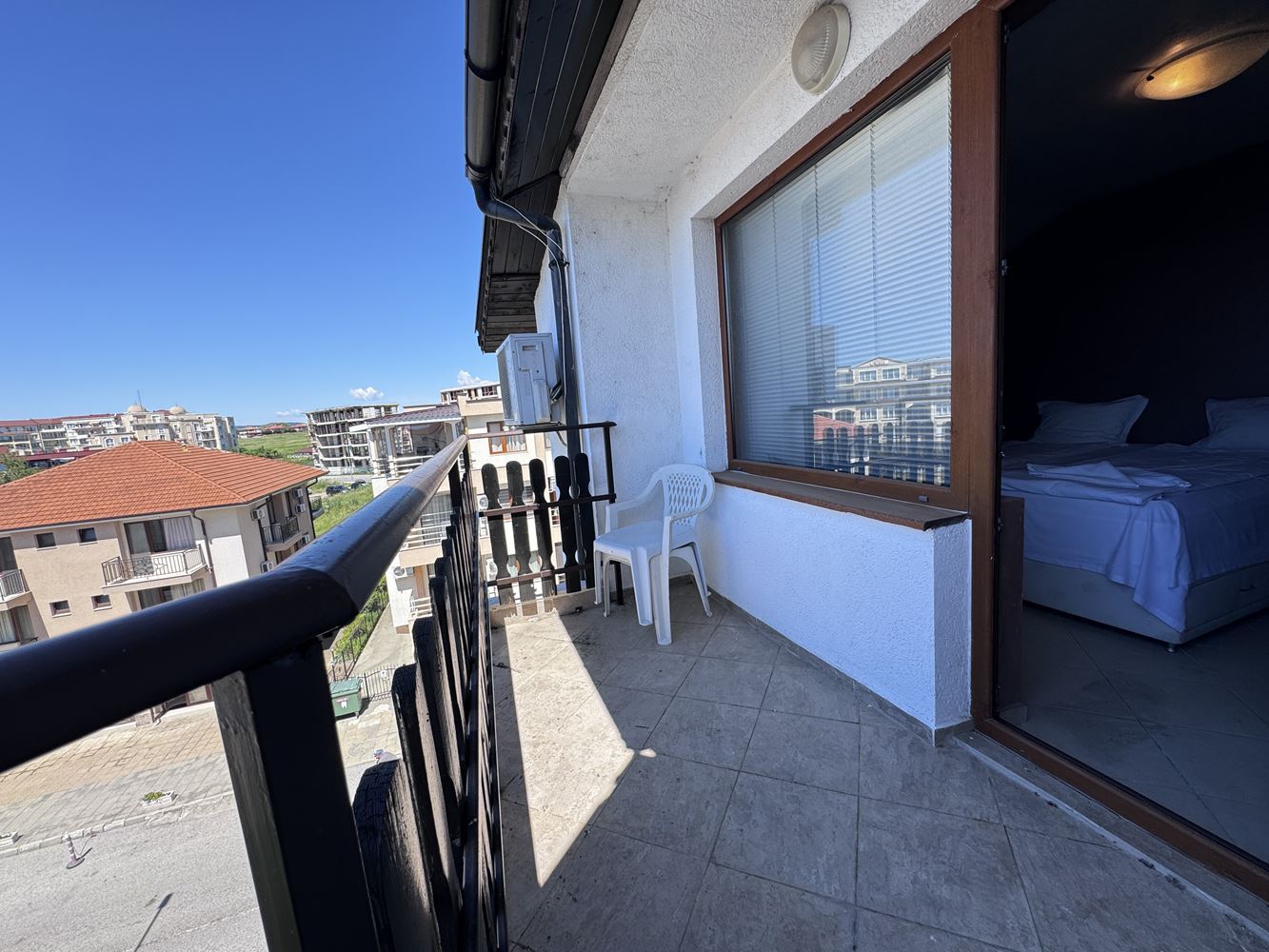 Spacious apartment with one bedroom in a complex with a swimming pool in Ravda – an excellent choice for living or investment