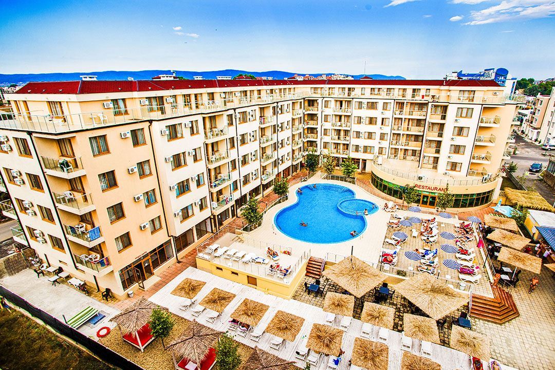 Cozy Studio with Pool View in a Prestigious Complex on the Border Between Nessebar and Sunny Beach