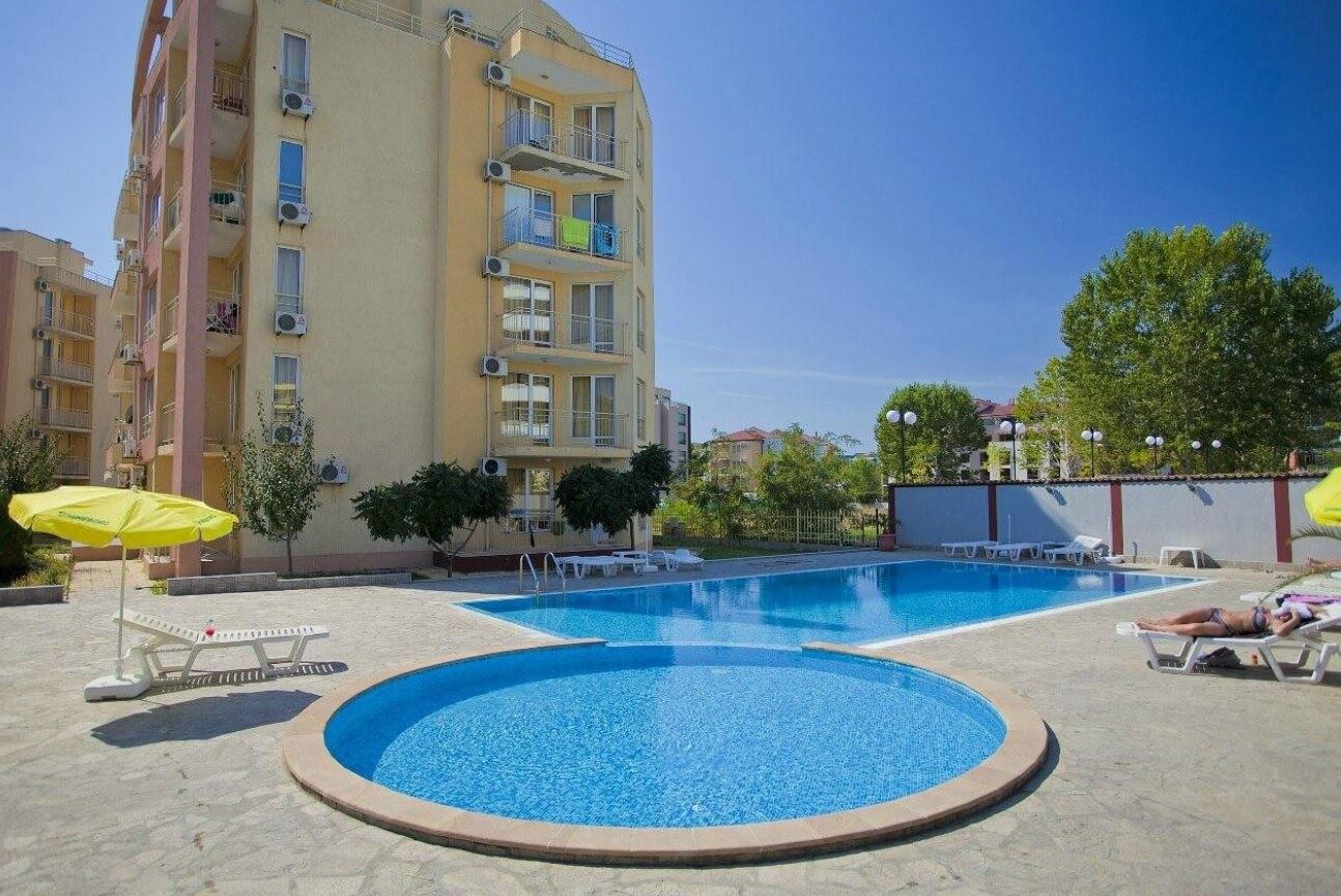 One-bedroom apartment 300 metres from the beach in Sunny Beach – fully furnished and ready to move in