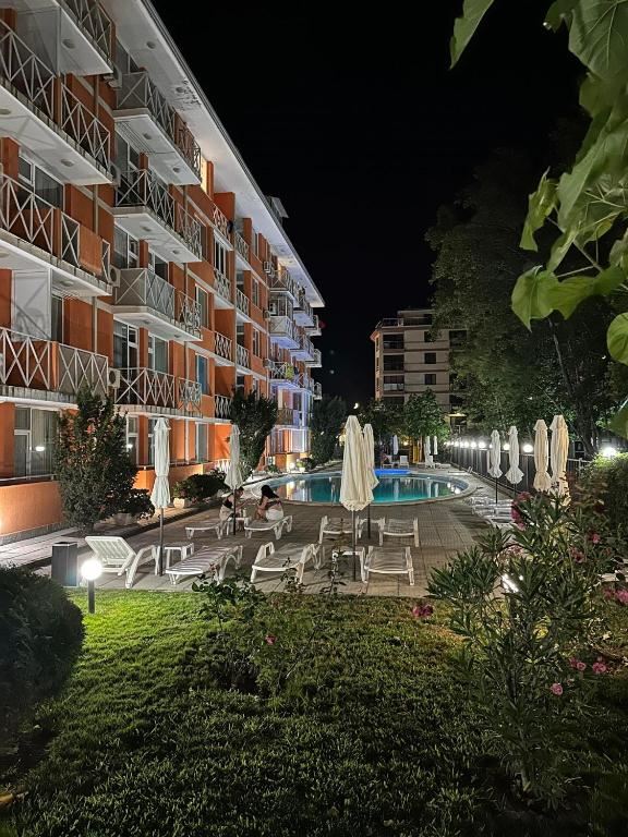 Modern Studio in Sunny Beach with Balcony, Pool and Peaceful Location near the Sea