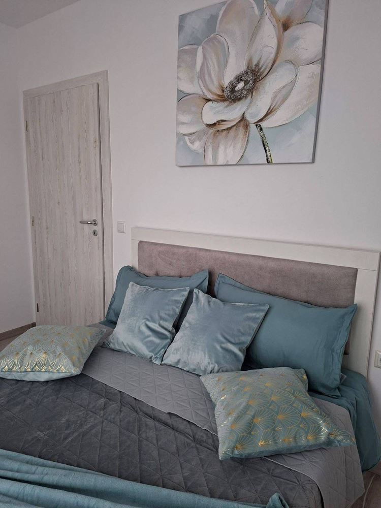 Stylish one-bedroom apartment with low maintenance fee in Sunny Beach – comfort, security and an excellent seaside investment