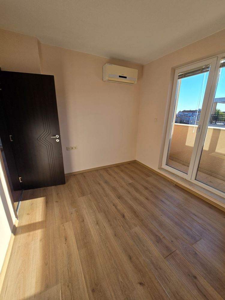 New One-Bedroom Apartment in Pomorie – Renovated, Ready for Furnishing, with a Spacious Balcony and Barbecue
