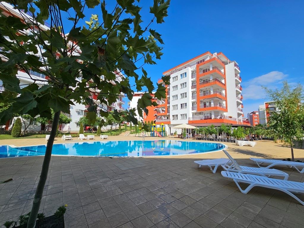 Sveti Vlas, beachfront – panoramic one-bedroom apartment with sea view from every room