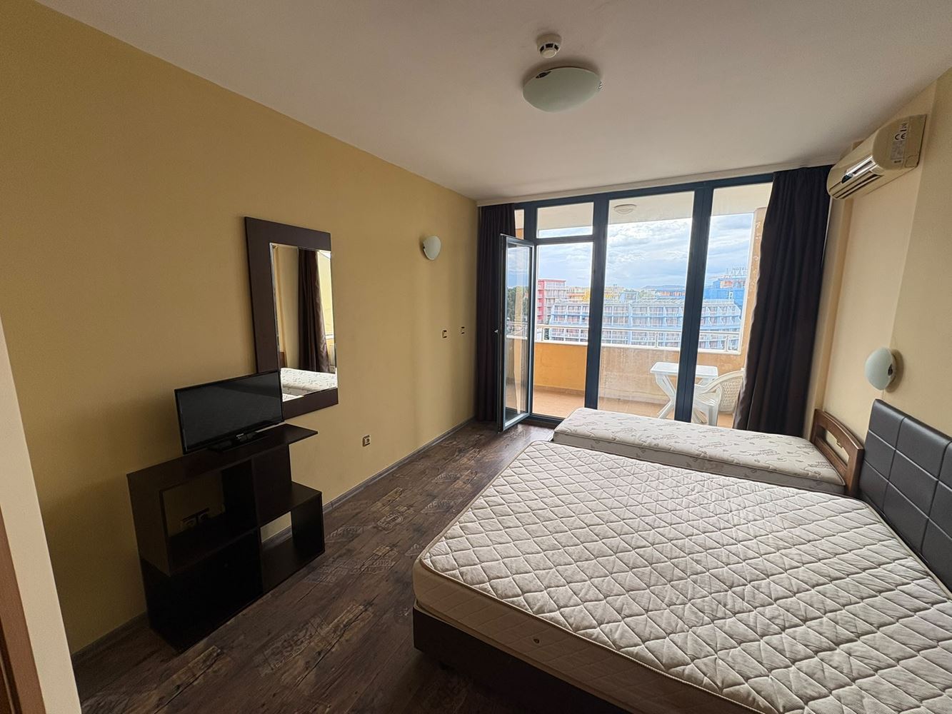 Two-bedroom apartment in Sunny Beach – spacious living, amenities and entertainment in a holiday complex