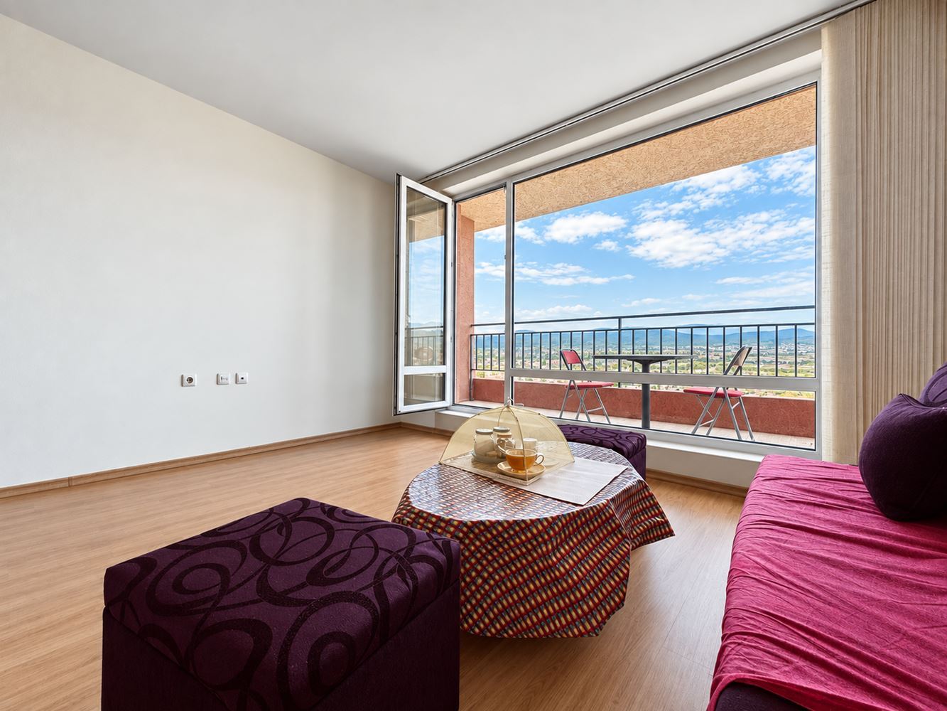 Bright and Spacious Panoramic Studio in a Preferred Complex in Sunny Beach