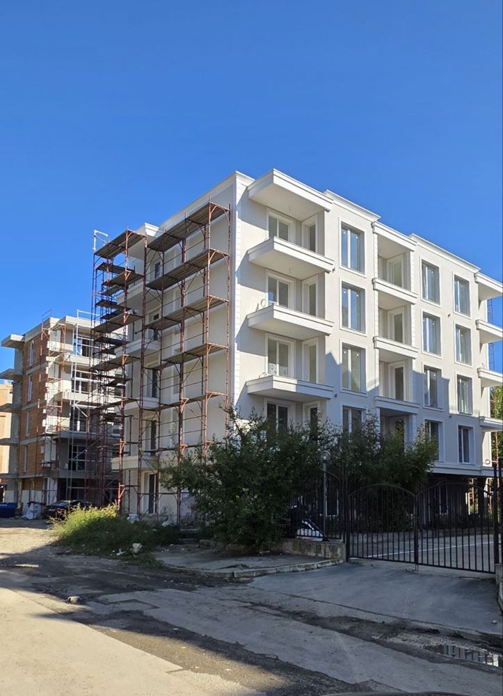 Modern studio in a new building – excellent location and no maintenance fee