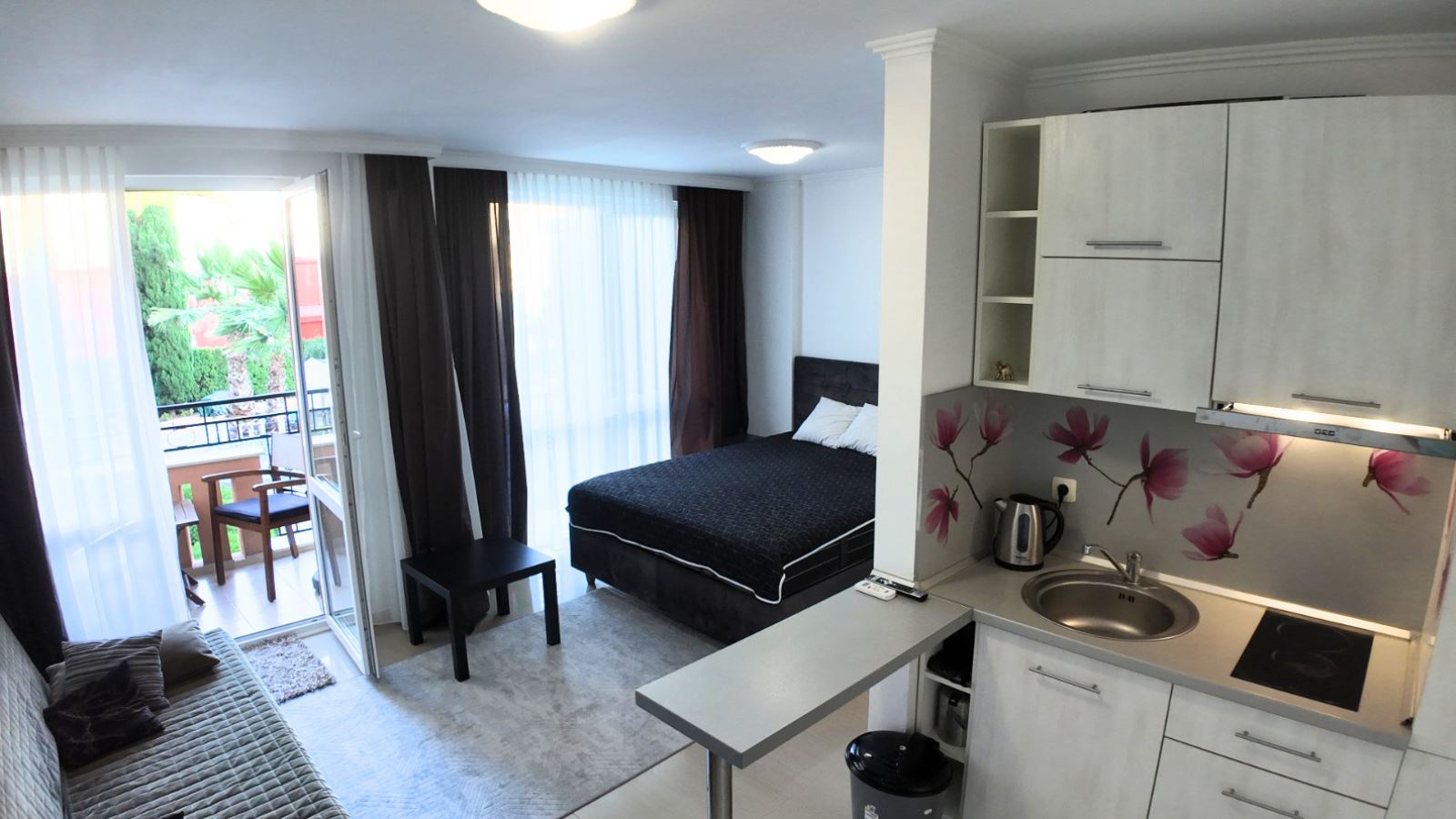 Stylish Studio with Pool View in Sunny Beach – Comfort and Excellent Amenities