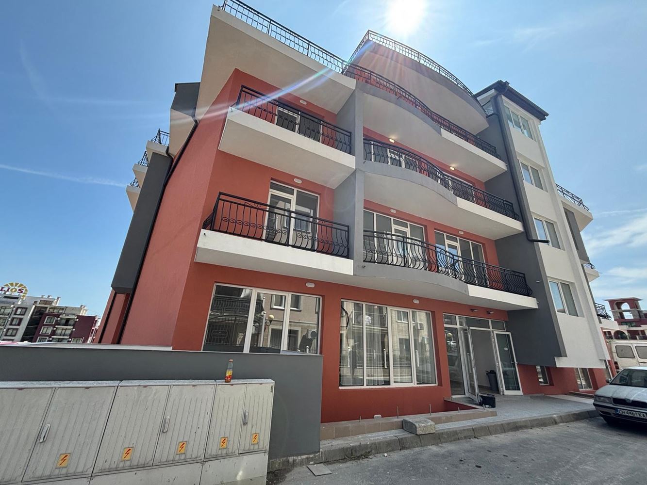 One-bedroom apartment in Sveti Vlas with no maintenance fee – comfort and tranquility 400 m from the sea