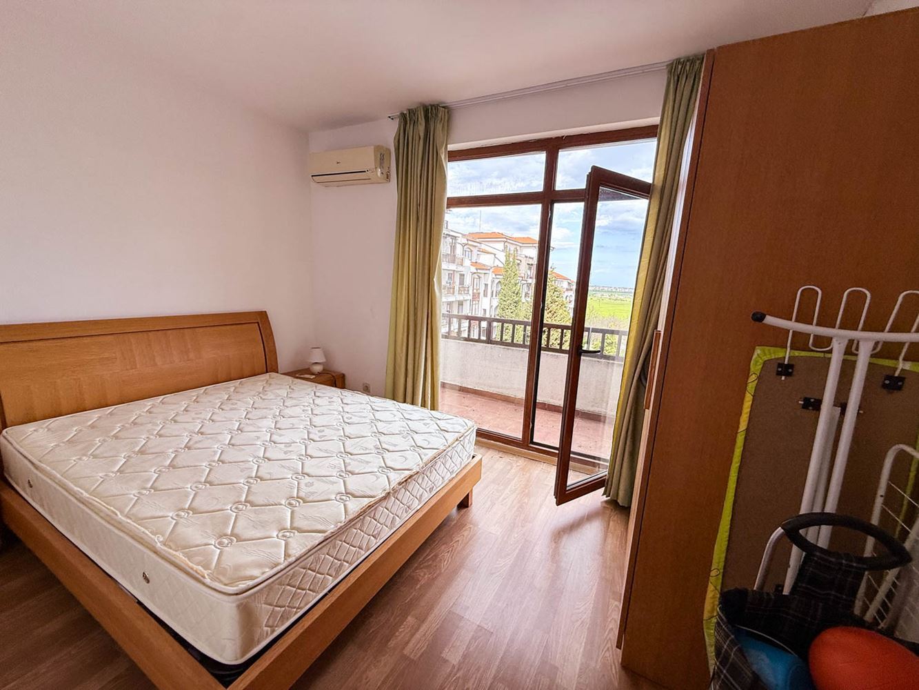 Spacious Two-Bedroom Apartment with Partial Sea Views in Aheloy