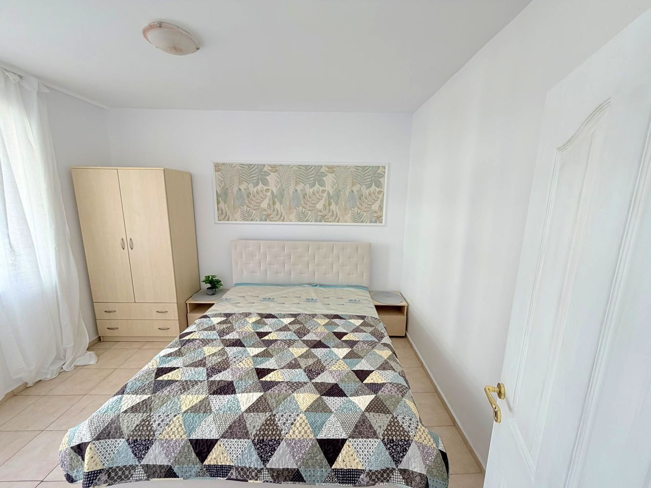 Three-room apartment with southern exposure and pool view in Sunny Beach