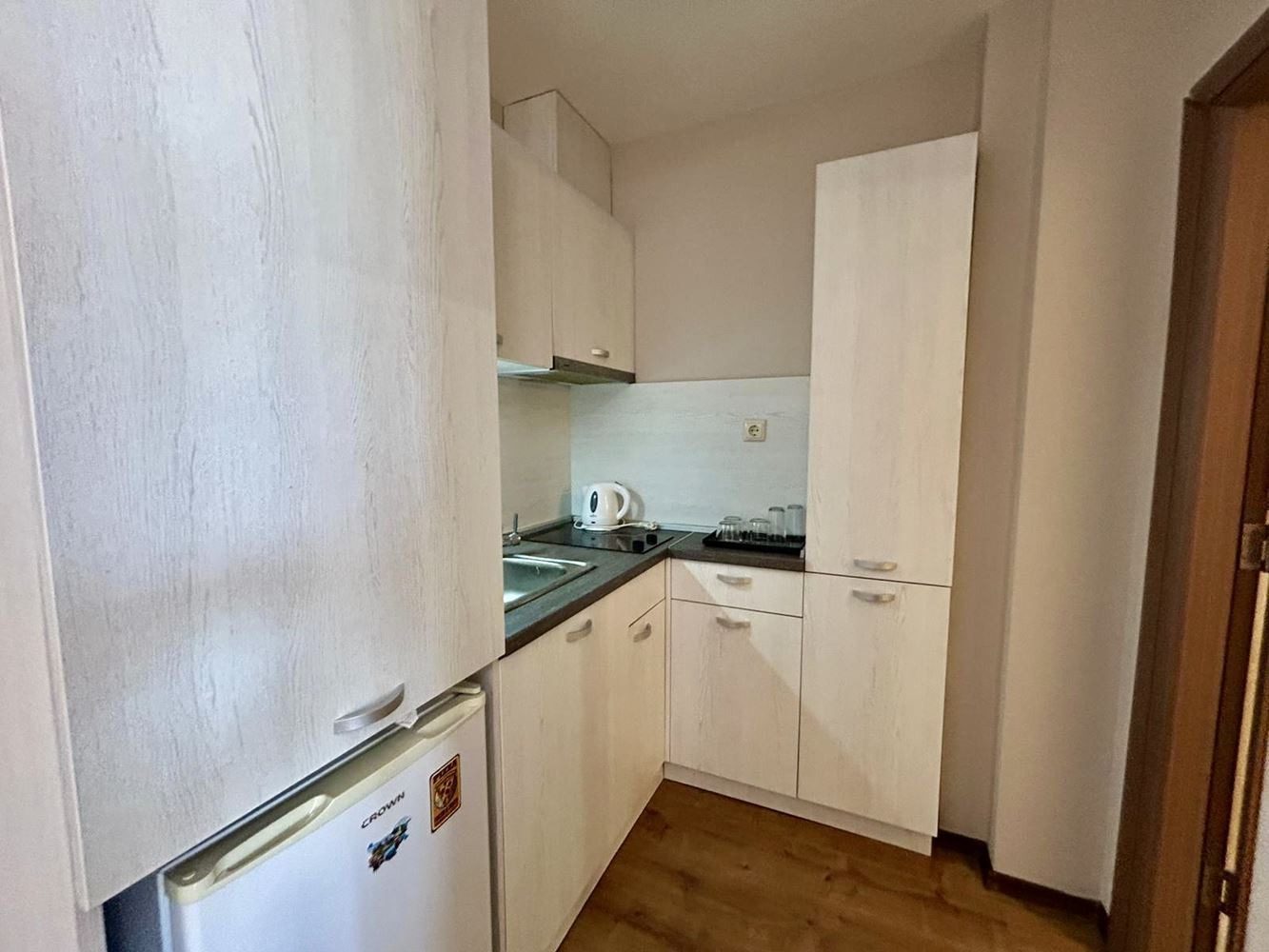 Bright and cozy studio with view of beautiful inner courtyard – comfort and tranquility in a modern complex