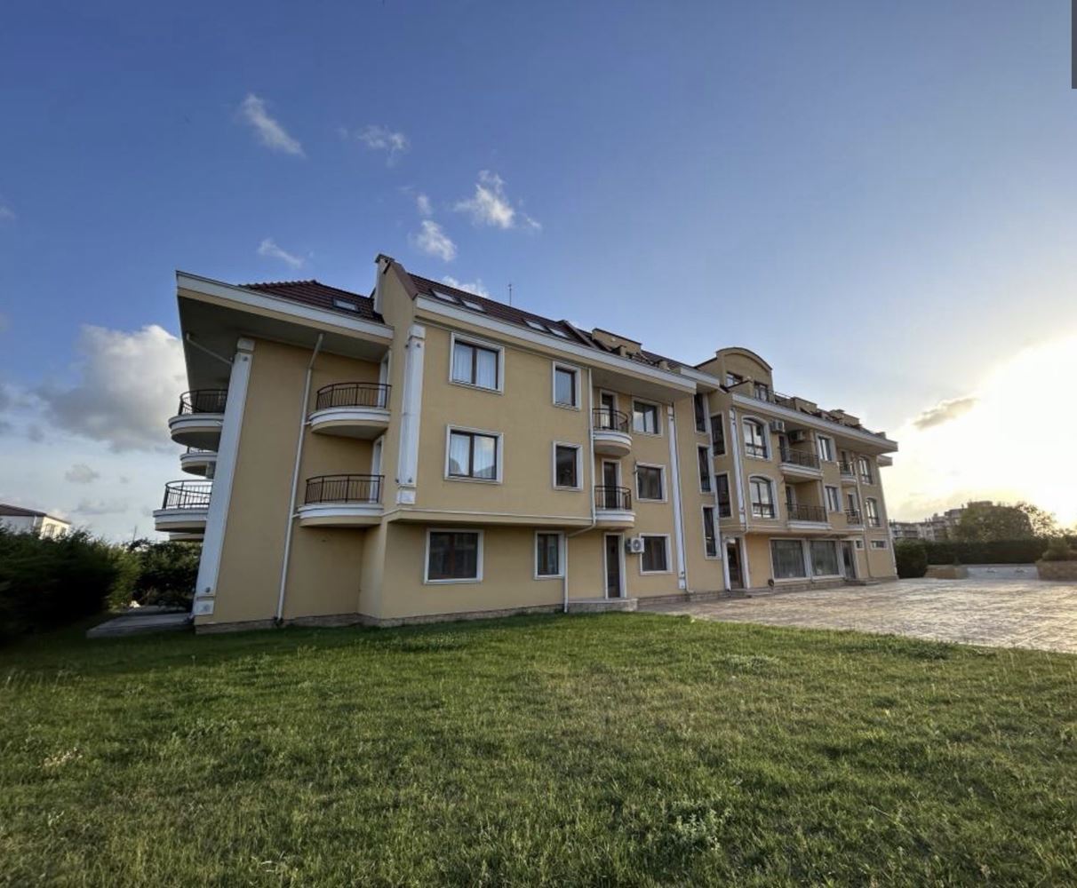 One-bedroom apartment in a modern complex just steps from the sea in Ravda – a perfect choice for investment or a cozy home