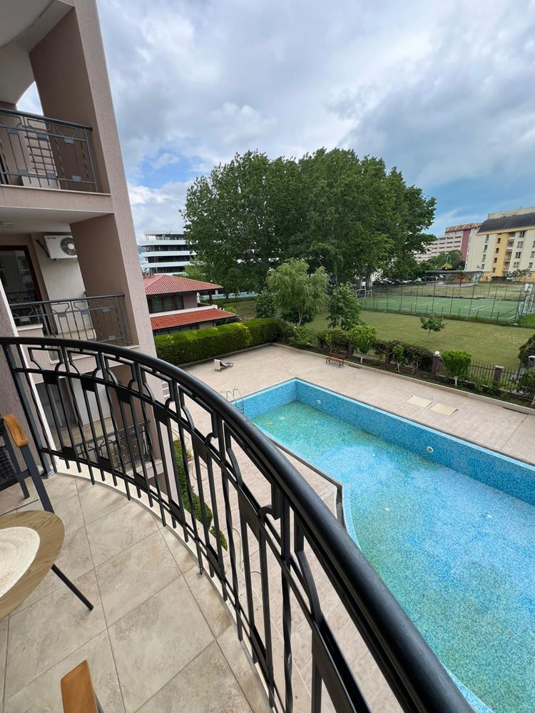 Spacious Studio with Pool View in Sunny Beach – Fully Furnished