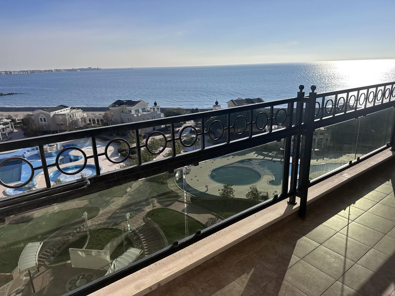 Two-bedroom apartment in Pomorie with frontal sea view – luxury living on the beachfront