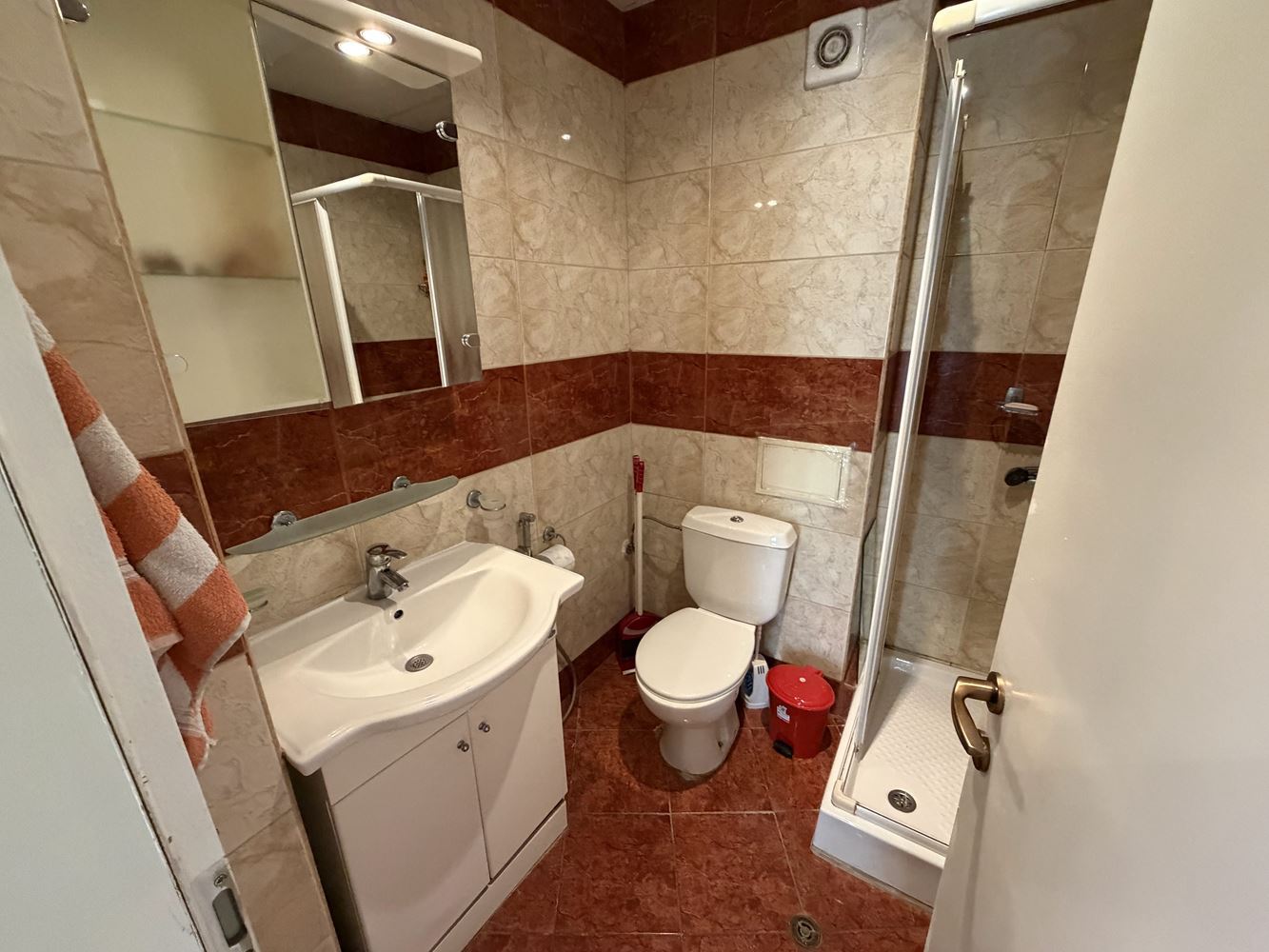 One-Bedroom Apartment with a Spacious Terrace and Sea View in Sveti Vlas – 300 Metres from the Beach