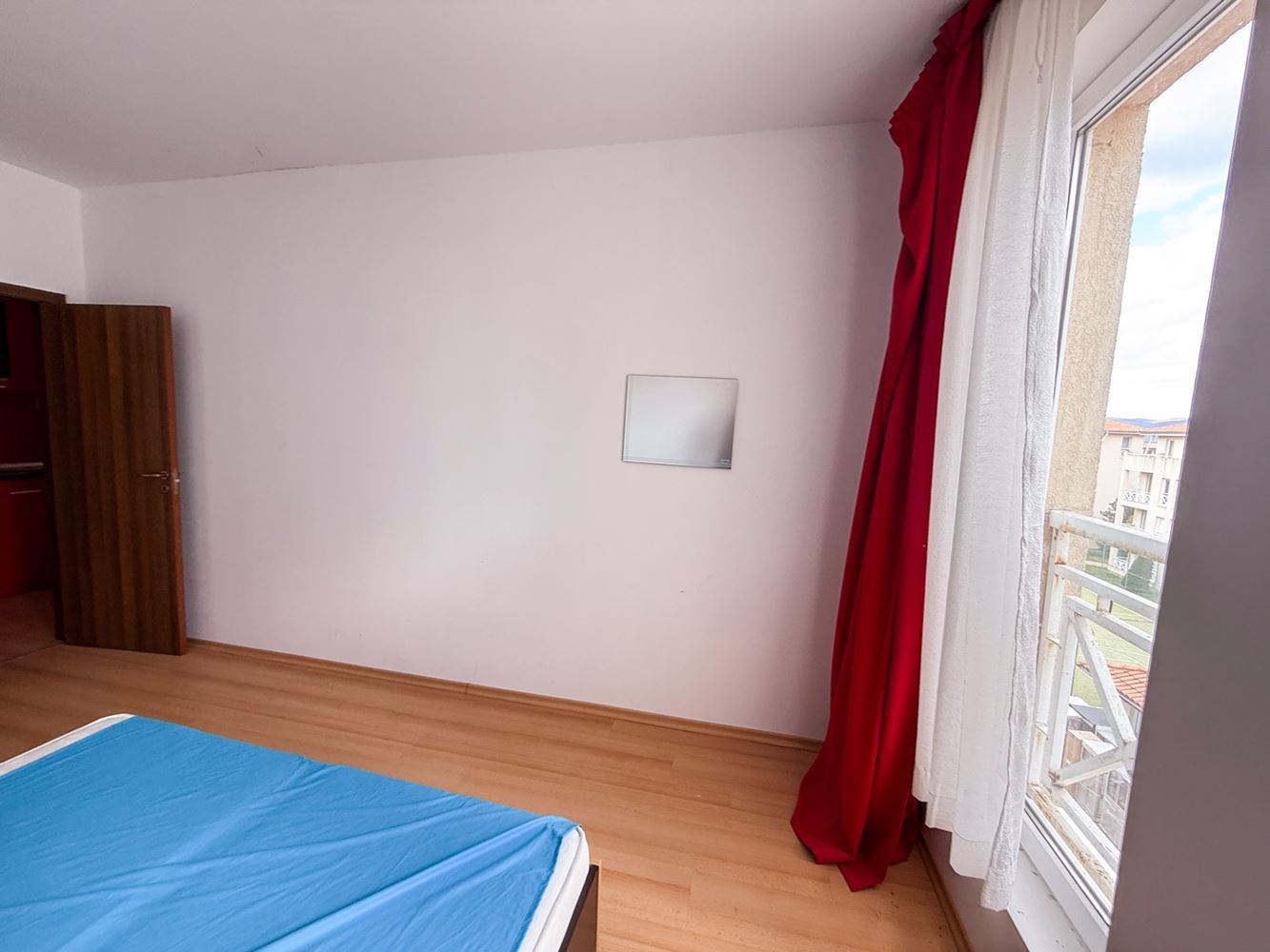 Three-room Apartment with Pool View in a Well-Maintained Complex near Sunny Beach