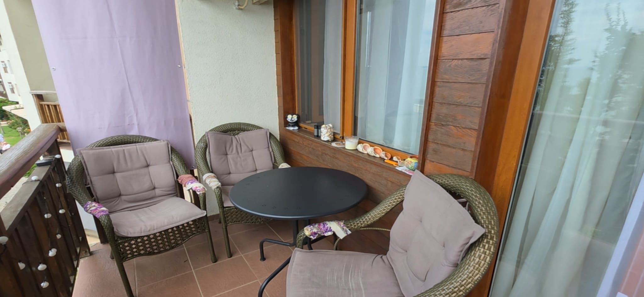 One-Bedroom Apartment with Frontal Sea View on the First Line in Sveti Vlas