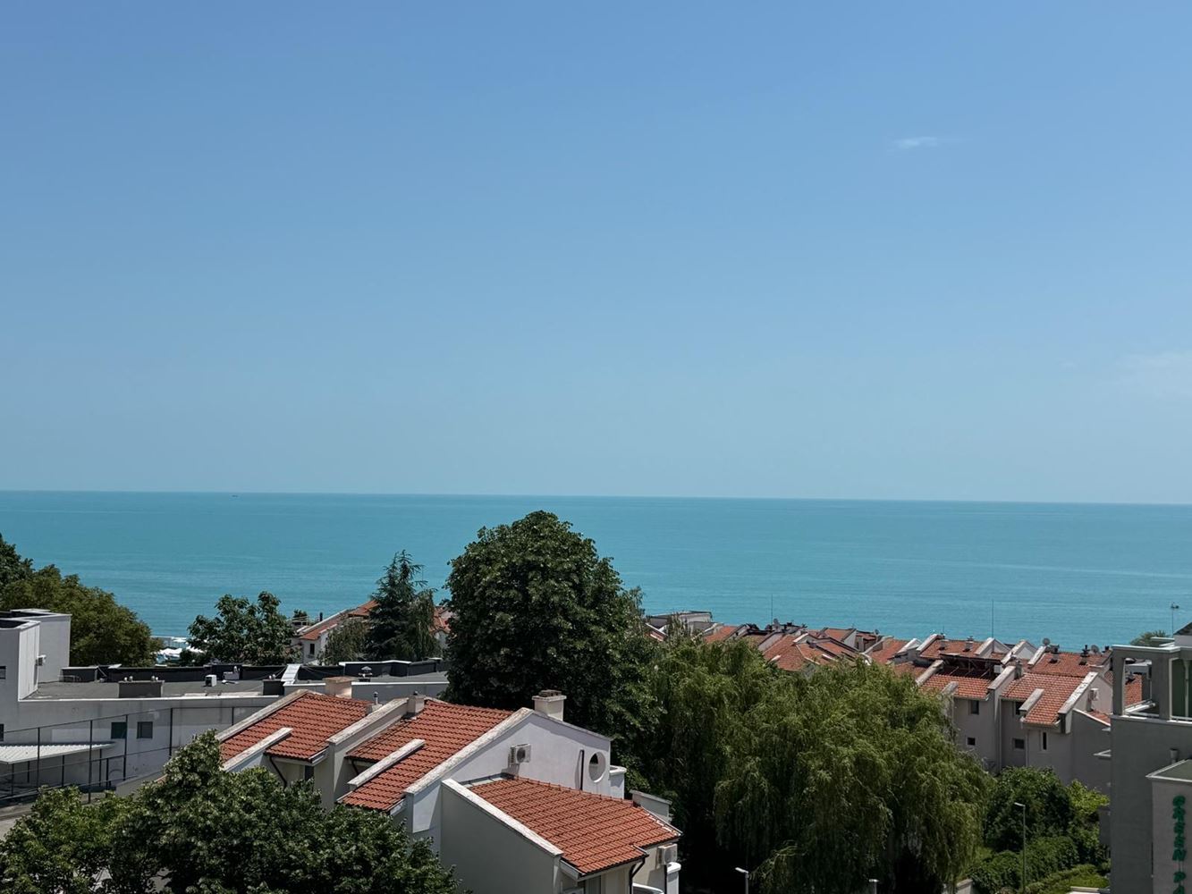 Spacious Apartment with Two Bedrooms and Panoramic Sea View in Sveti Vlas