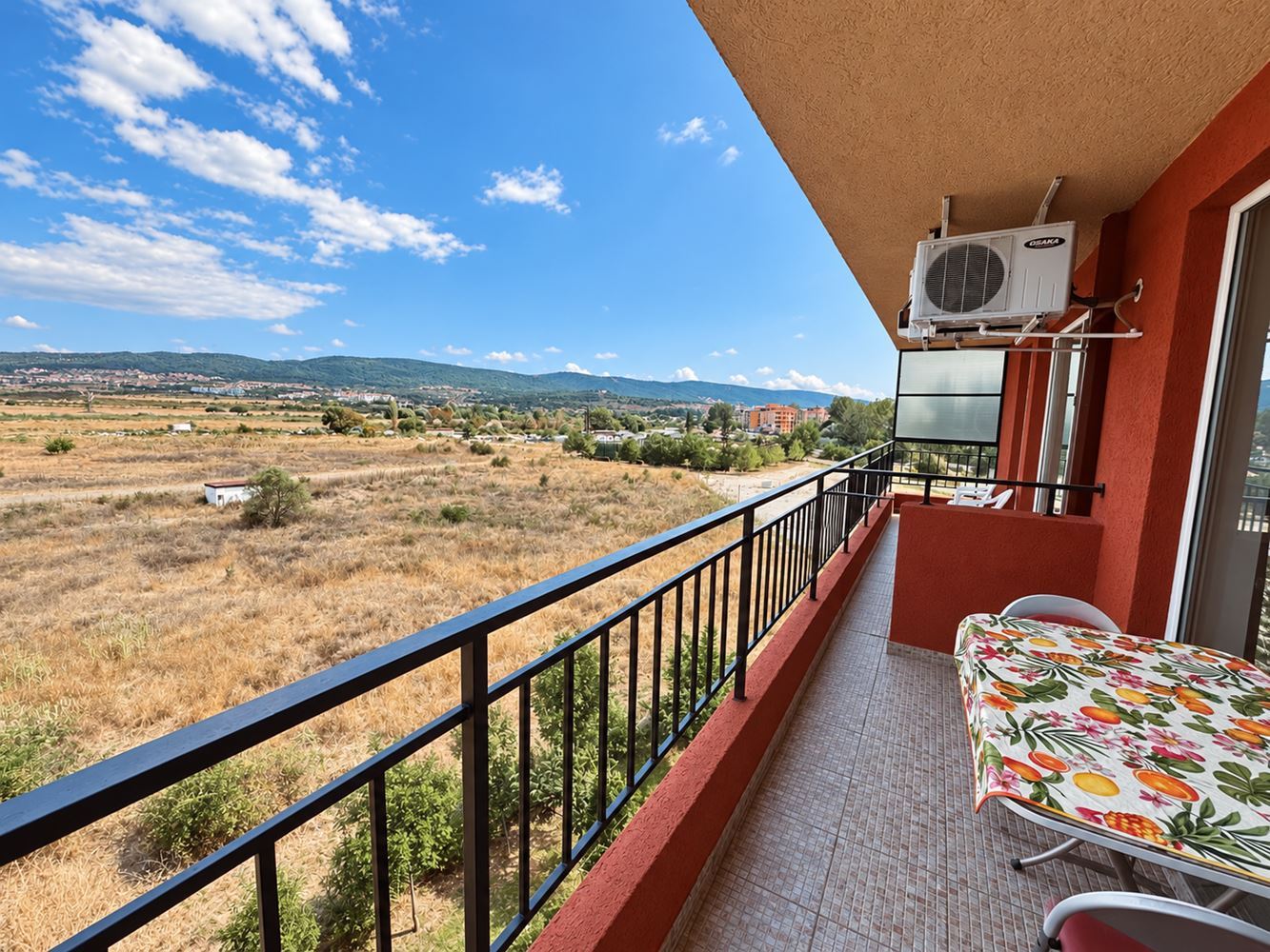 Bright and Spacious Panoramic Studio in a Preferred Complex in Sunny Beach