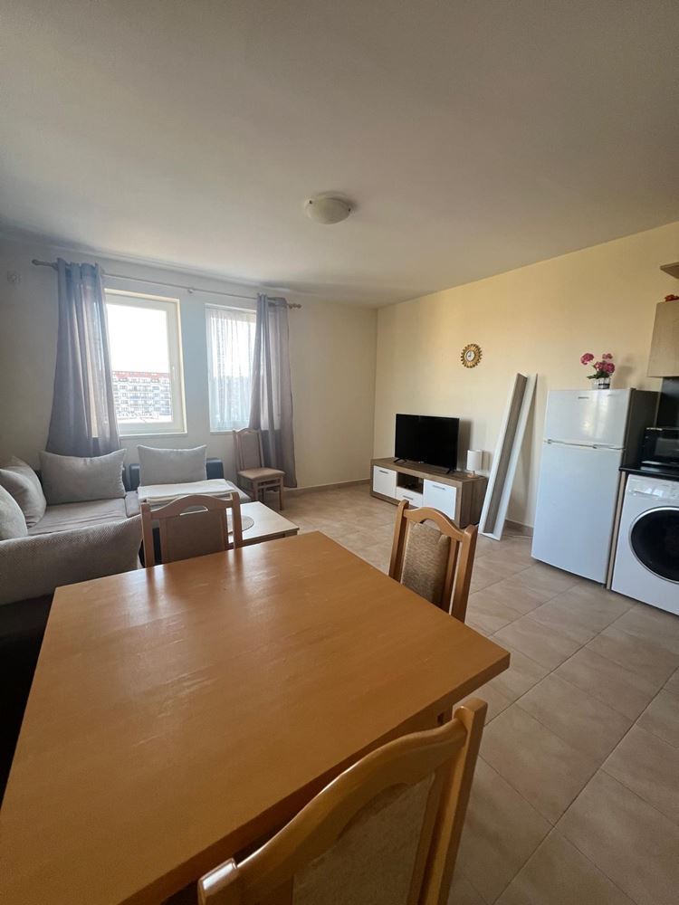 Spacious one-bedroom apartment close to the beach in Sunny Beach