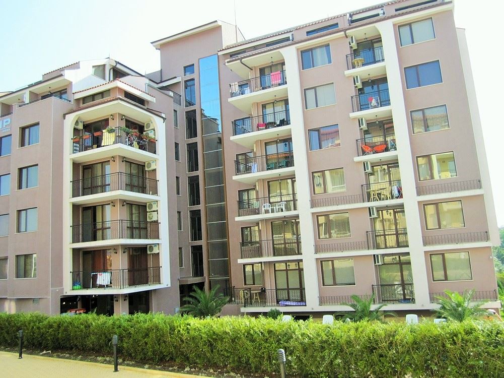 Cozy One-Bedroom Apartment in Sunny Beach – Comfort, Space and Excellent Seaside Location