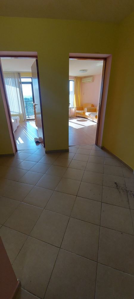 Spacious One-Bedroom Apartment in a Complex with a Swimming Pool and Excellent Amenities in Sunny Beach