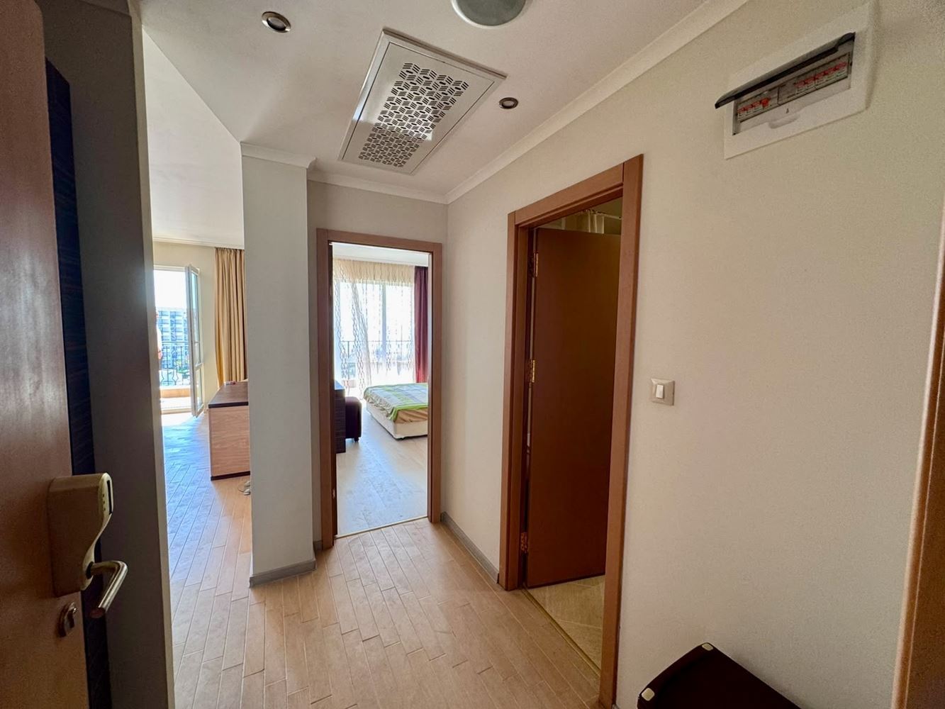 Luxury Seaside Apartment with Panoramic View in a Prestigious Complex in Sunny Beach