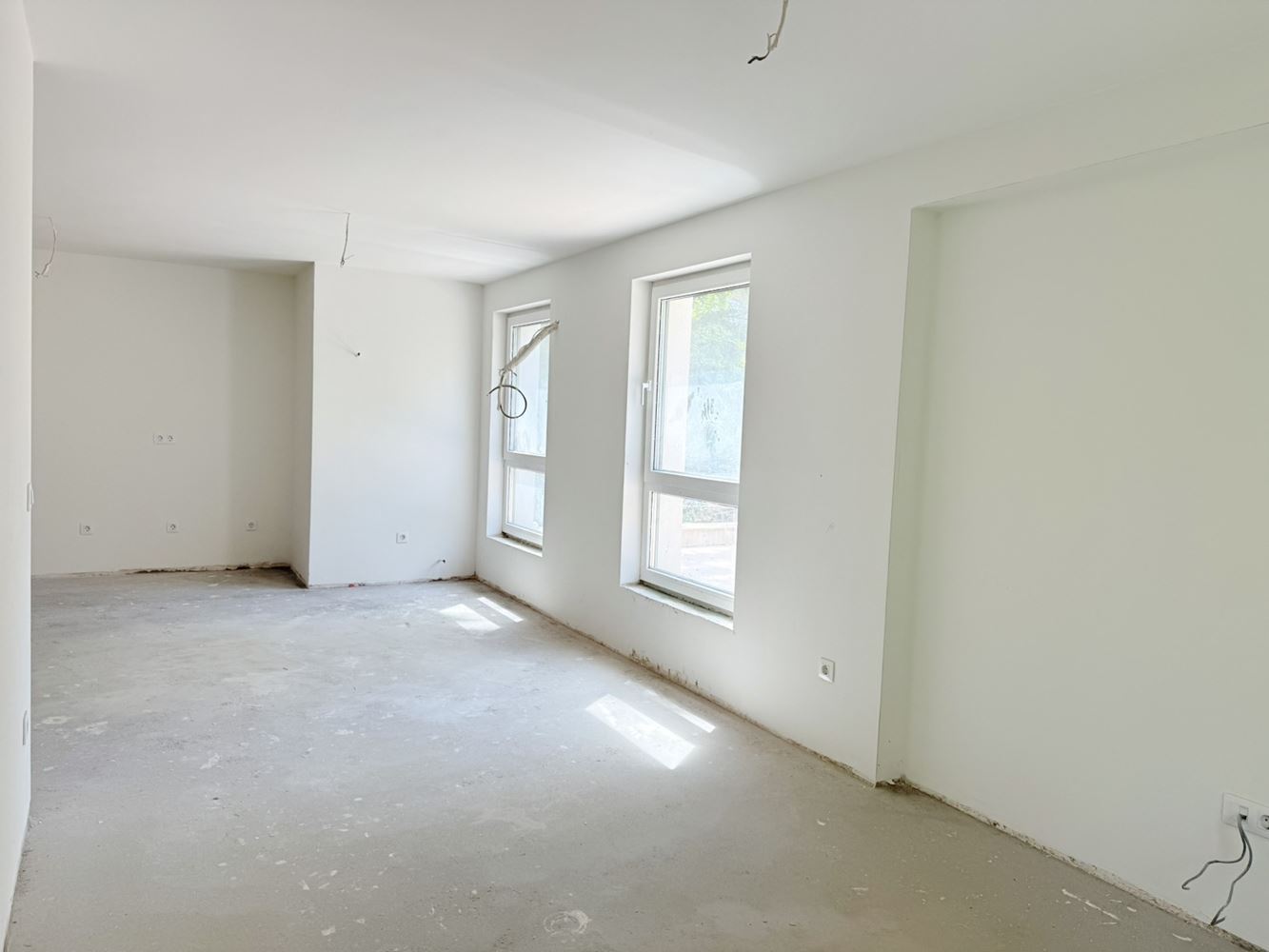 Spacious One-Bedroom Apartment in a New Building with Act 16 in Burgas – Comfort, Space and Excellent Location