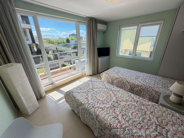 Spacious Apartment with 2 Bedrooms on the First Sea Line with Frontal Panoramic Sea View