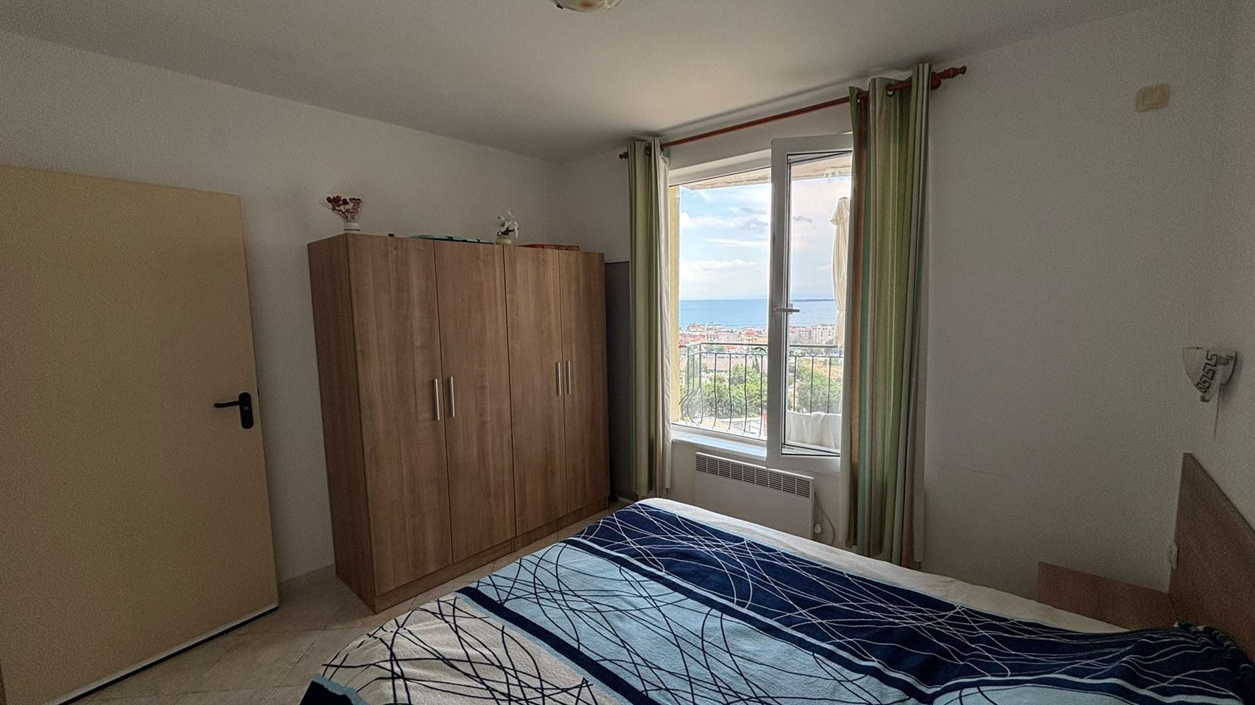 One-bedroom apartment with sea view in Sveti Vlas – no maintenance fee, with parking, ready to move in