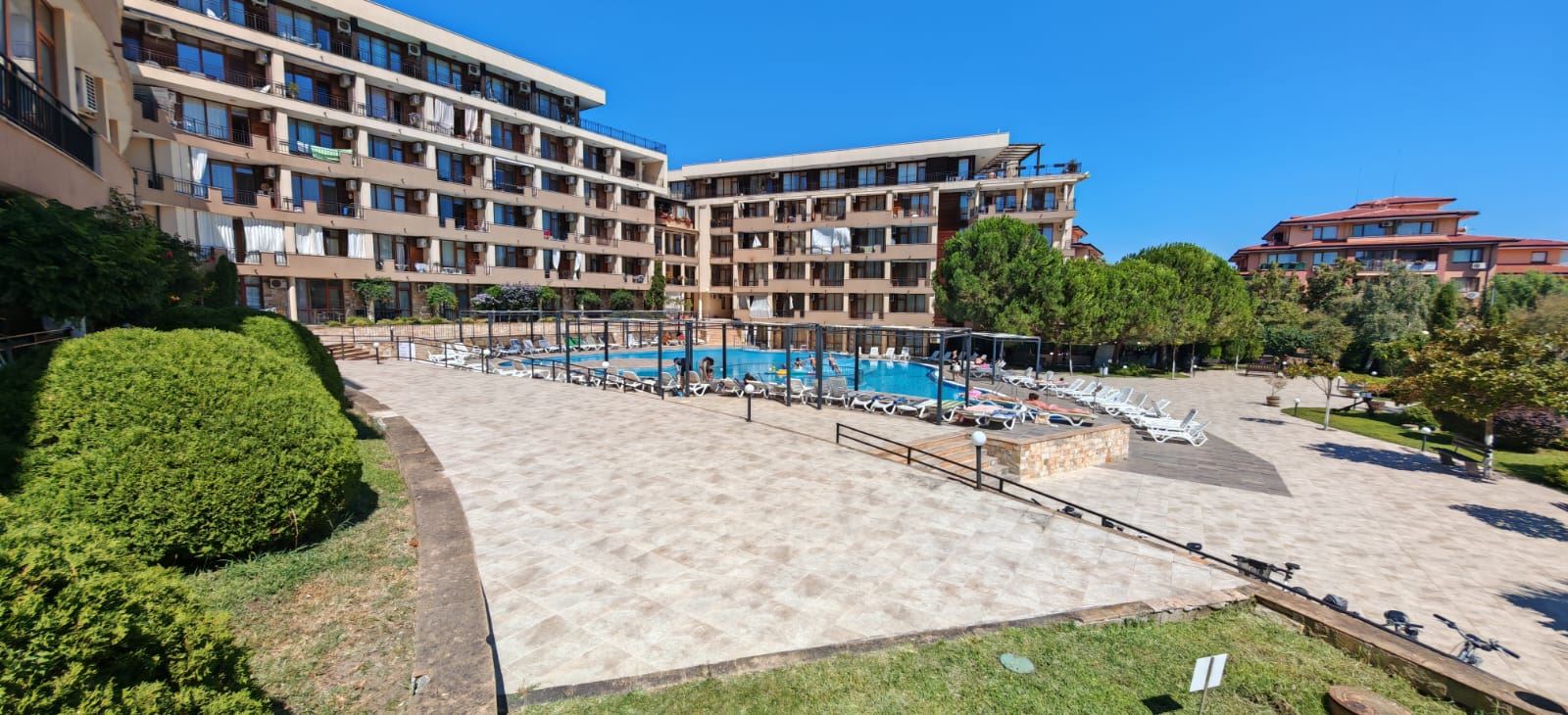 Excellent Opportunity in Sveti Vlas – Furnished One-Bedroom Spacious Apartment Close to the Beach