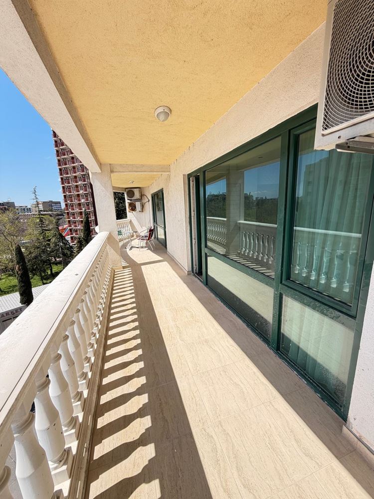 Luxury two-bedroom apartment with sea view 100 meters from the beach in Sunny Beach